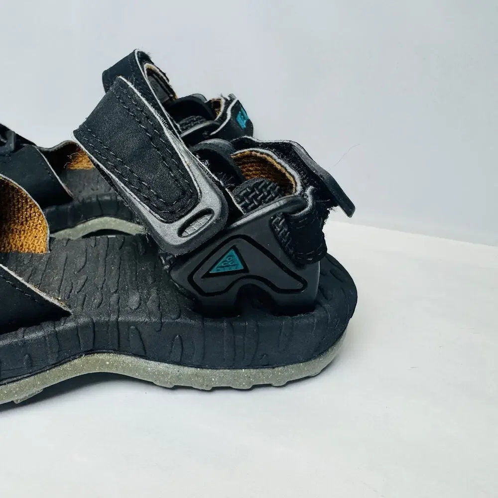 Nike‎ Air Deschutz ACG Sandals Kids Size 2 Black Adjustable Strap Water Outdoor